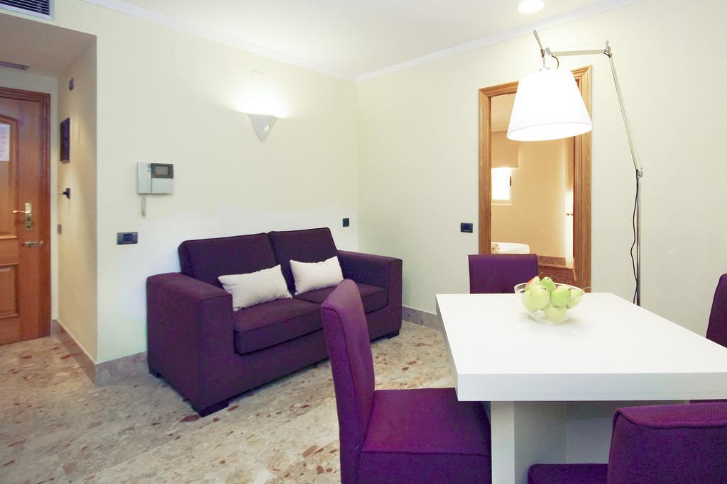 Bet Apartments - Apartments Catedral Valencia Room photo